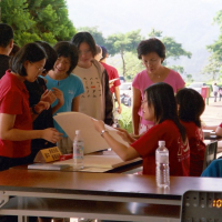 20041003_0054校慶寫生比賽(秘書室).